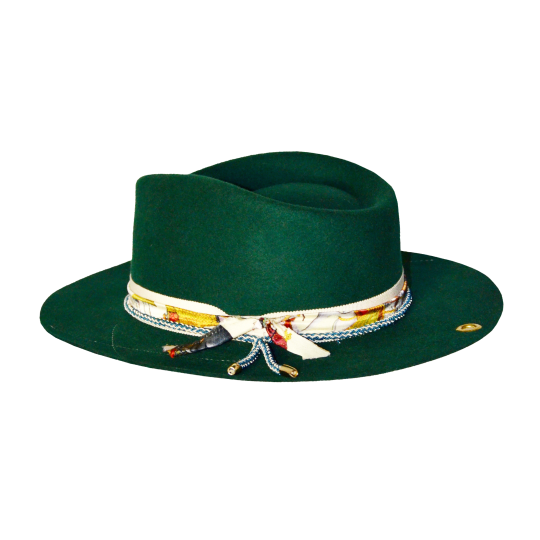 chapeau vert bouteille olive